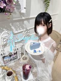 🦋名前：さや 🔴年齢：22 歳  職業⏩ カフェの店員